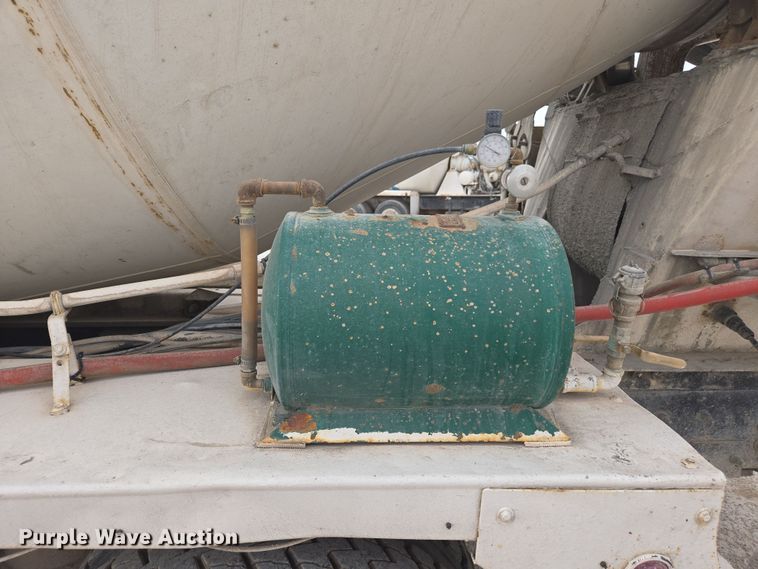 image for item DW1844 2009 Kenworth W900 ready mix truck