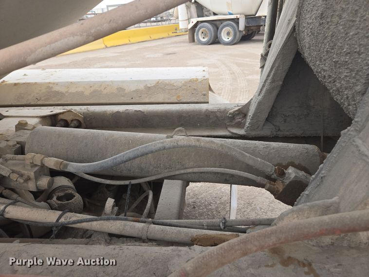 image for item DW1844 2009 Kenworth W900 ready mix truck