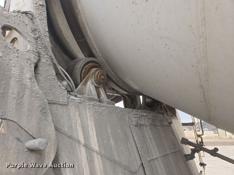 image for item DW1844 2009 Kenworth W900 ready mix truck