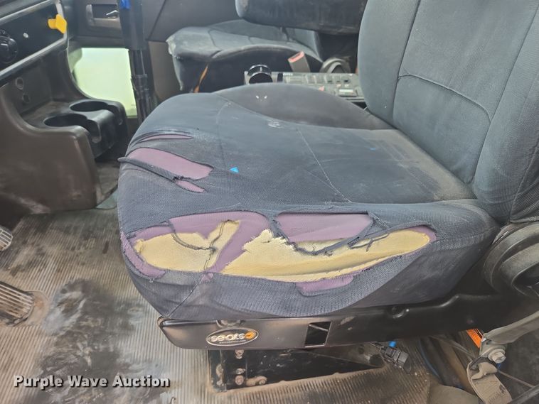 image for item DW1844 2009 Kenworth W900 ready mix truck