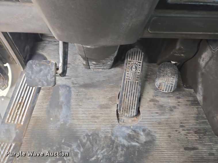 image for item DW1844 2009 Kenworth W900 ready mix truck