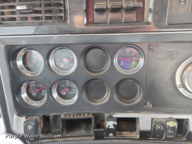 image for item DW1844 2009 Kenworth W900 ready mix truck