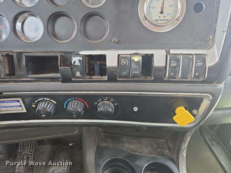 image for item DW1844 2009 Kenworth W900 ready mix truck