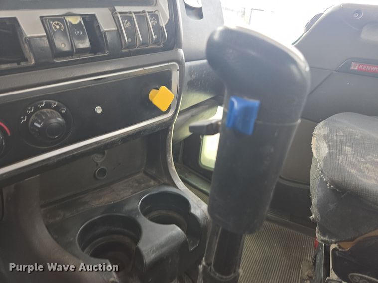 image for item DW1844 2009 Kenworth W900 ready mix truck