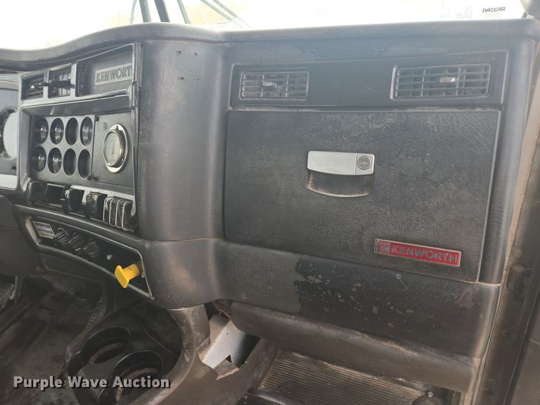 image for item DW1844 2009 Kenworth W900 ready mix truck