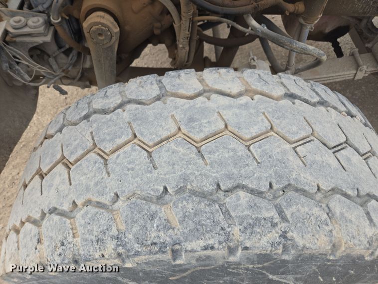 image for item DW1844 2009 Kenworth W900 ready mix truck