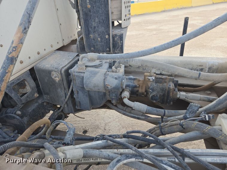 image for item DW1845 2009 Kenworth W900 ready mix truck