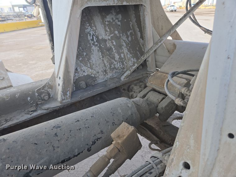 image for item DW1845 2009 Kenworth W900 ready mix truck