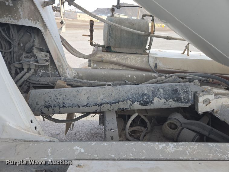 image for item DW1845 2009 Kenworth W900 ready mix truck