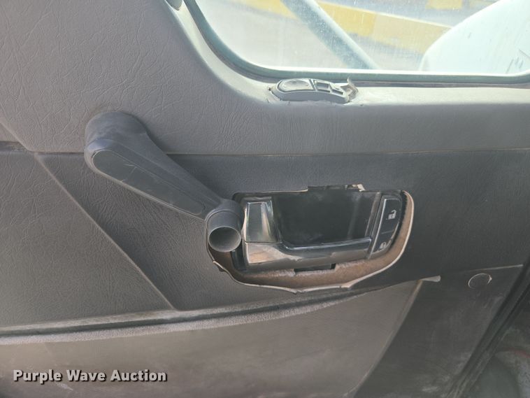 image for item DW1845 2009 Kenworth W900 ready mix truck