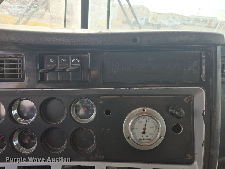 image for item DW1845 2009 Kenworth W900 ready mix truck