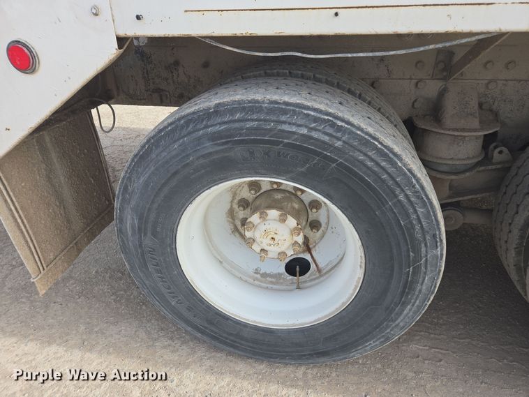 image for item DW1845 2009 Kenworth W900 ready mix truck