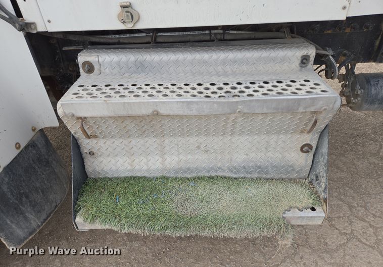 image for item DW1846 2008 Kenworth W900 ready mix truck