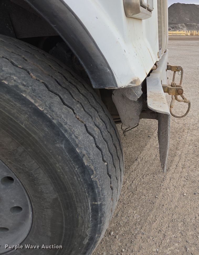 image for item DW1846 2008 Kenworth W900 ready mix truck