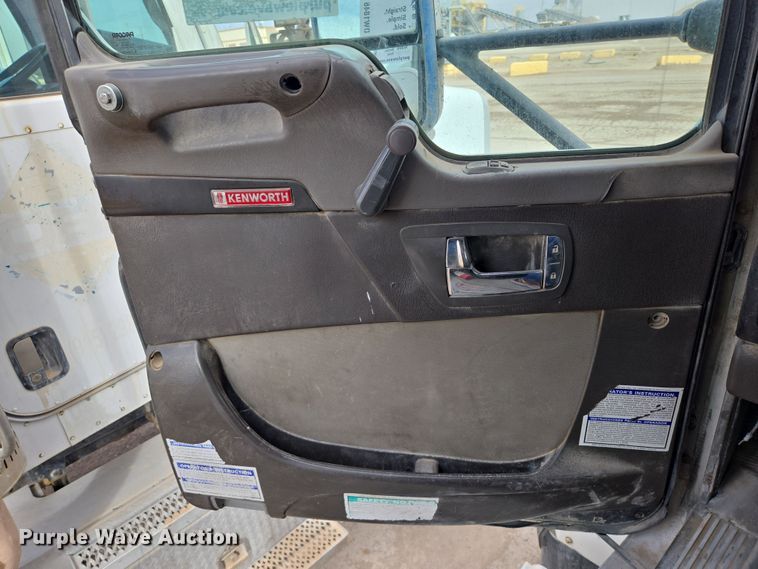 image for item DW1846 2008 Kenworth W900 ready mix truck