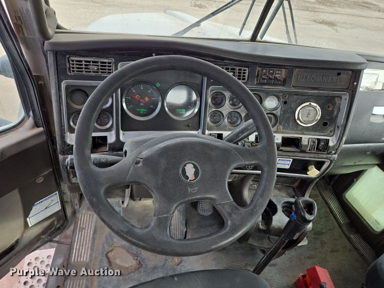 image for item DW1846 2008 Kenworth W900 ready mix truck