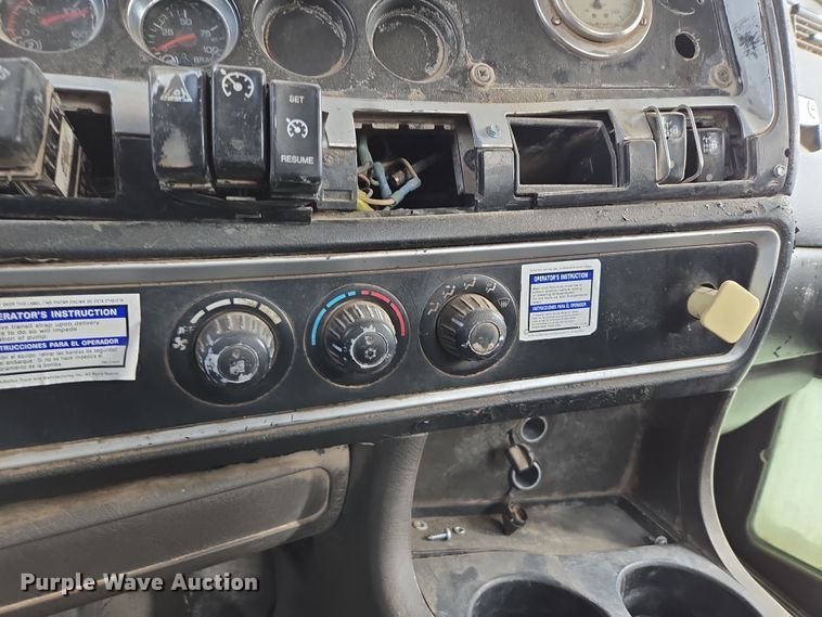 image for item DW1846 2008 Kenworth W900 ready mix truck