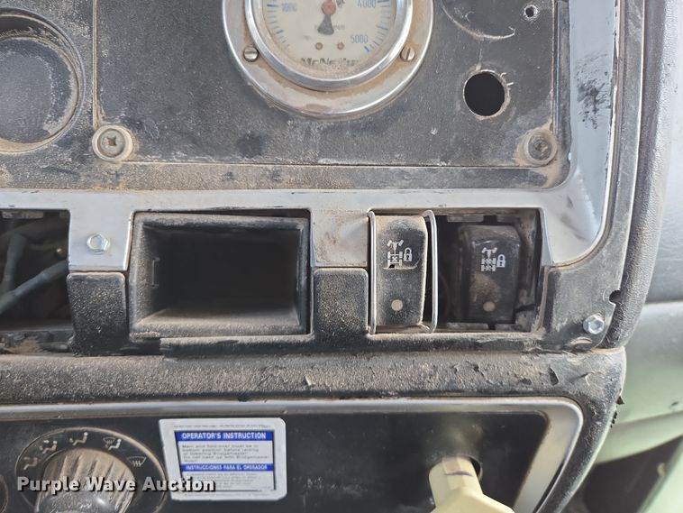 image for item DW1846 2008 Kenworth W900 ready mix truck