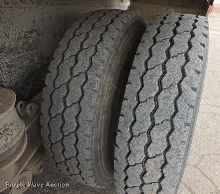 image for item DW1846 2008 Kenworth W900 ready mix truck