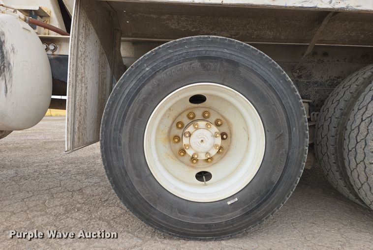 image for item DW1846 2008 Kenworth W900 ready mix truck