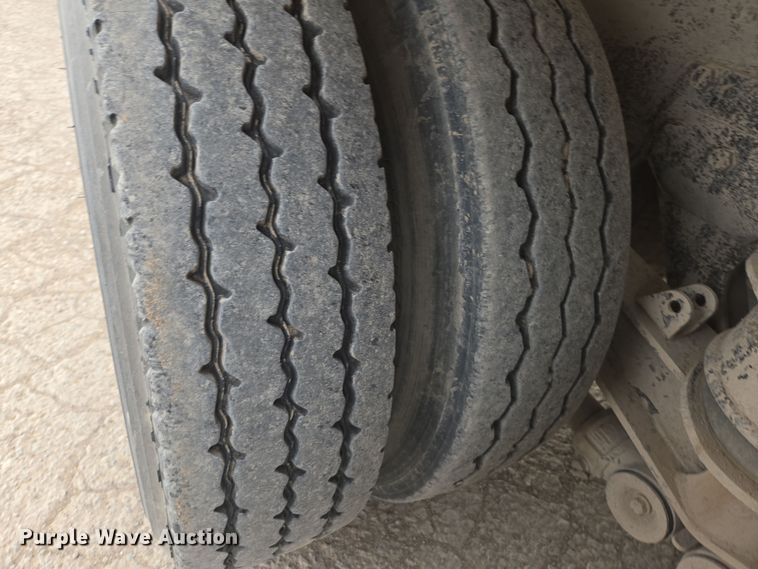 image for item DW1846 2008 Kenworth W900 ready mix truck