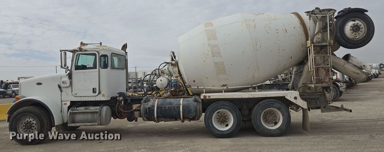 image for item DW1847 2011 Peterbilt 365 ready mix truck