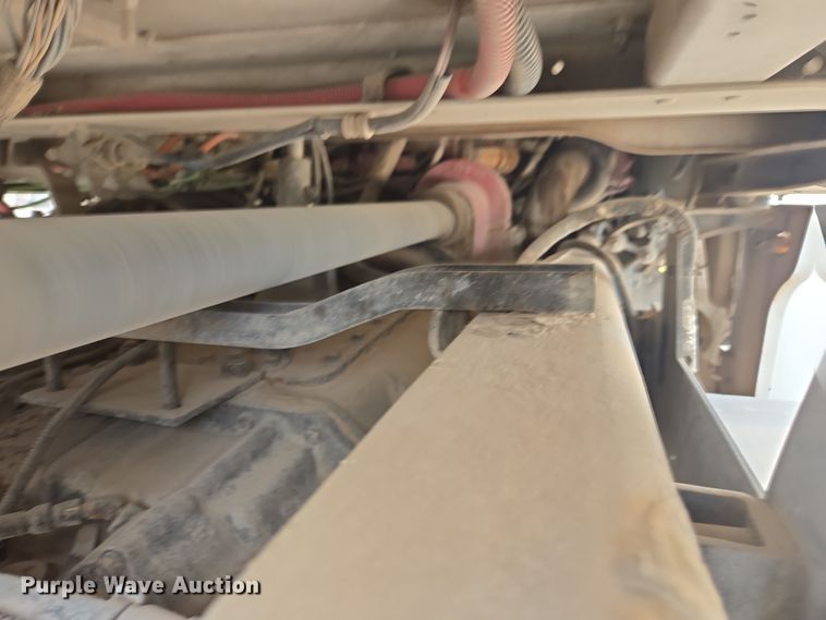 image for item DW1847 2011 Peterbilt 365 ready mix truck