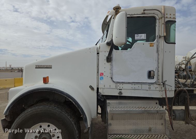 image for item DW1848 2008 Kenworth W900 ready mix truck