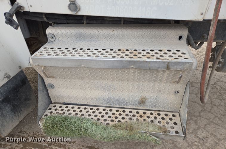 image for item DW1848 2008 Kenworth W900 ready mix truck