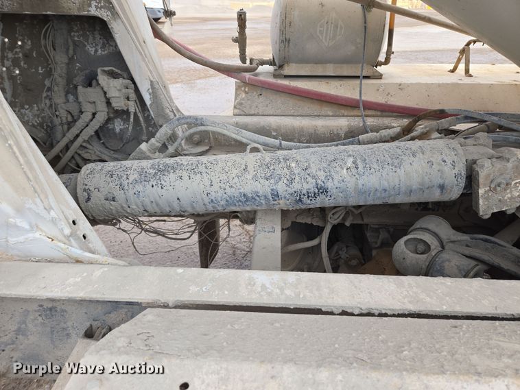 image for item DW1848 2008 Kenworth W900 ready mix truck