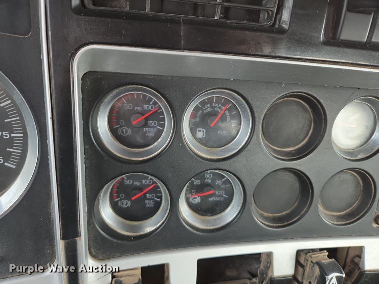 image for item DW1848 2008 Kenworth W900 ready mix truck