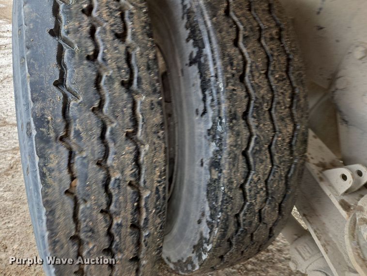 image for item DW1848 2008 Kenworth W900 ready mix truck