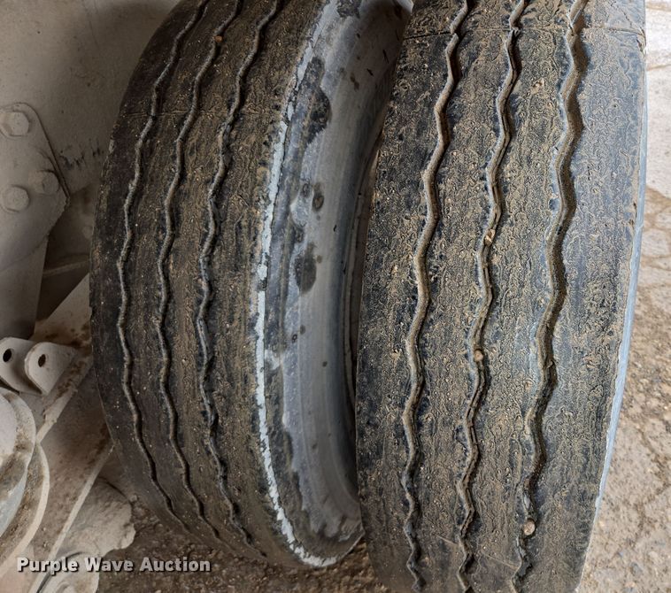 image for item DW1848 2008 Kenworth W900 ready mix truck