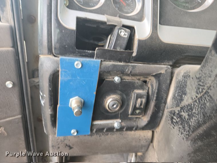 image for item DW1849 2008 Kenworth W900 ready mix truck