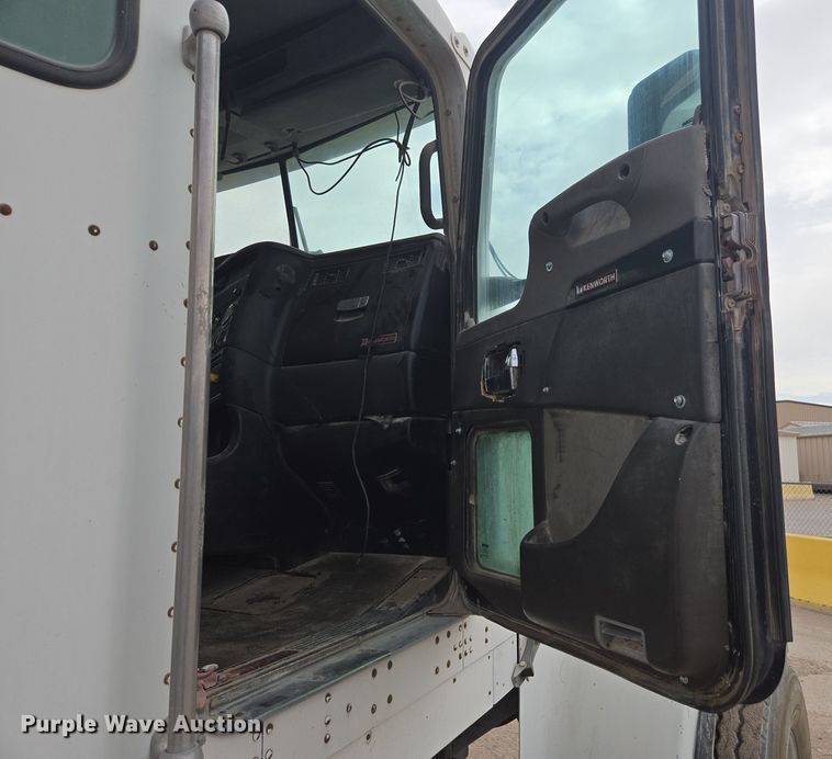 image for item DW1849 2008 Kenworth W900 ready mix truck