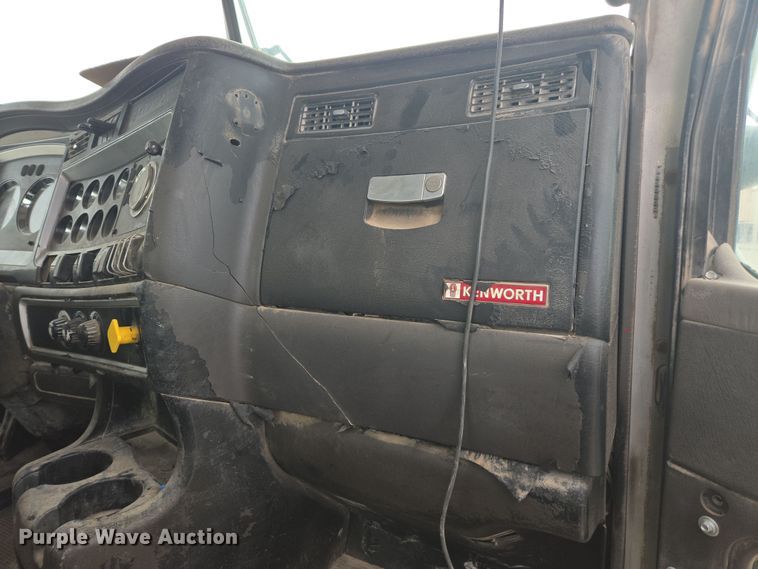 image for item DW1849 2008 Kenworth W900 ready mix truck