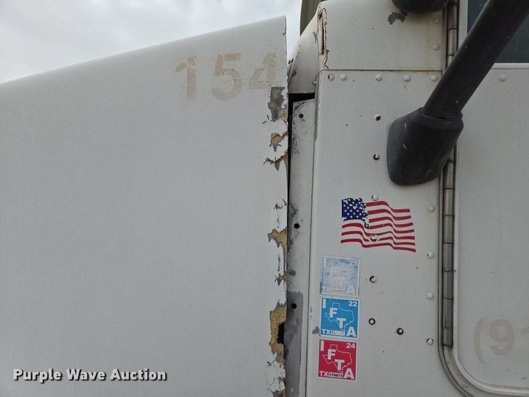 image for item DW1850 2009 Kenworth W900 ready mix truck