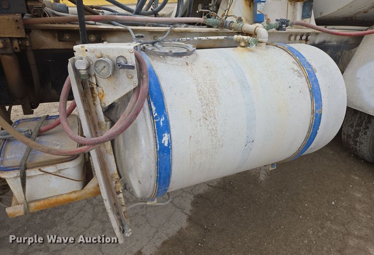 image for item DW1850 2009 Kenworth W900 ready mix truck