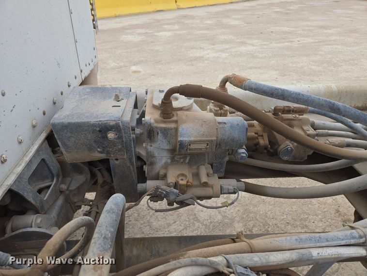 image for item DW1850 2009 Kenworth W900 ready mix truck