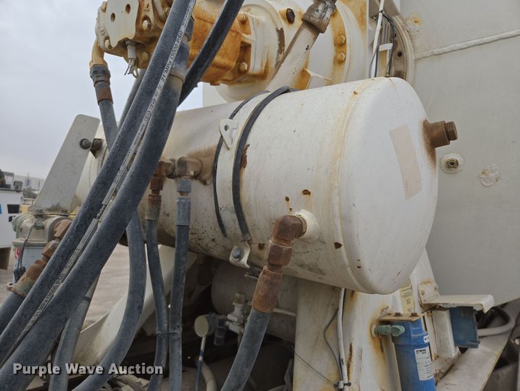 image for item DW1850 2009 Kenworth W900 ready mix truck