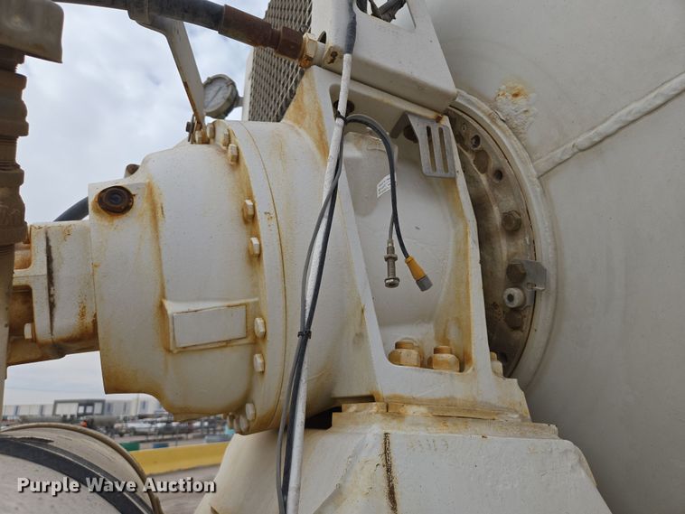 image for item DW1850 2009 Kenworth W900 ready mix truck