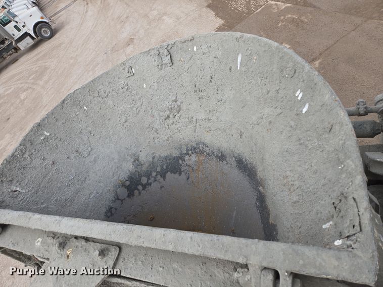 image for item DW1850 2009 Kenworth W900 ready mix truck