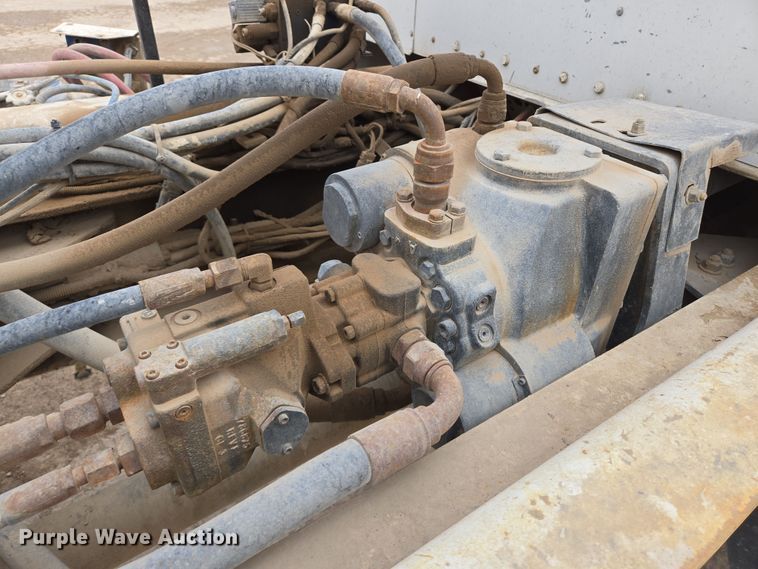 image for item DW1850 2009 Kenworth W900 ready mix truck