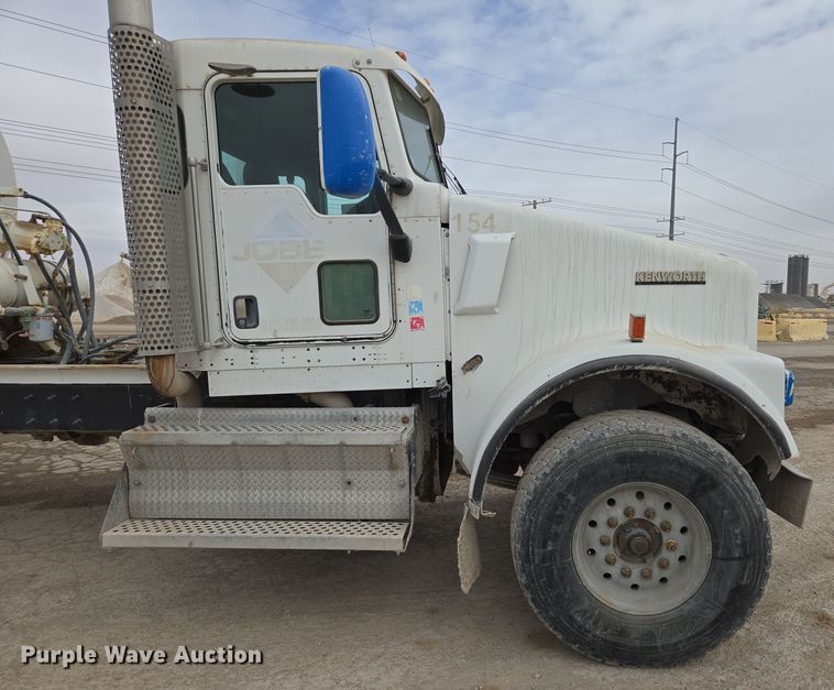 image for item DW1850 2009 Kenworth W900 ready mix truck