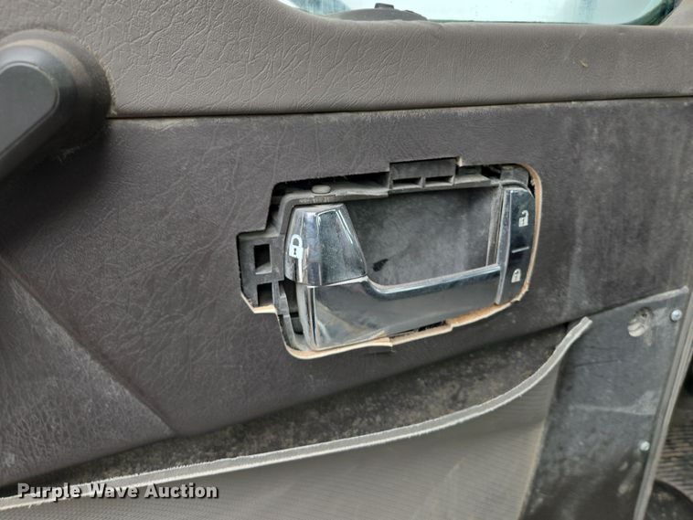 image for item DW1850 2009 Kenworth W900 ready mix truck