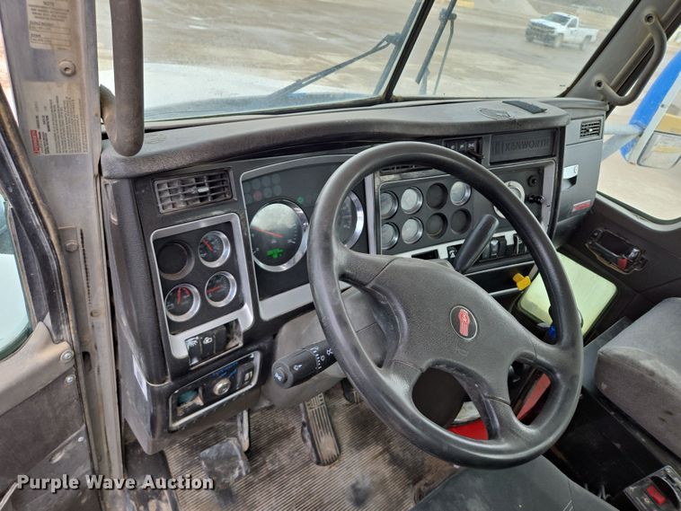 image for item DW1850 2009 Kenworth W900 ready mix truck