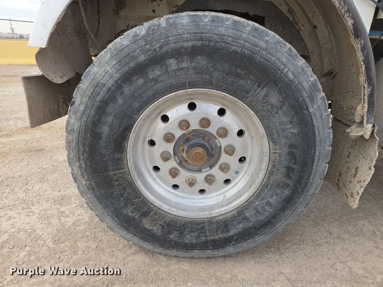 image for item DW1850 2009 Kenworth W900 ready mix truck