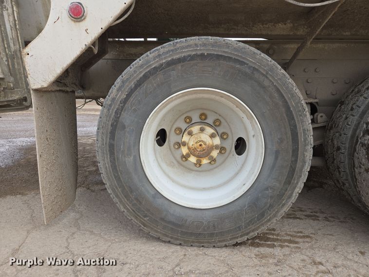 image for item DW1850 2009 Kenworth W900 ready mix truck