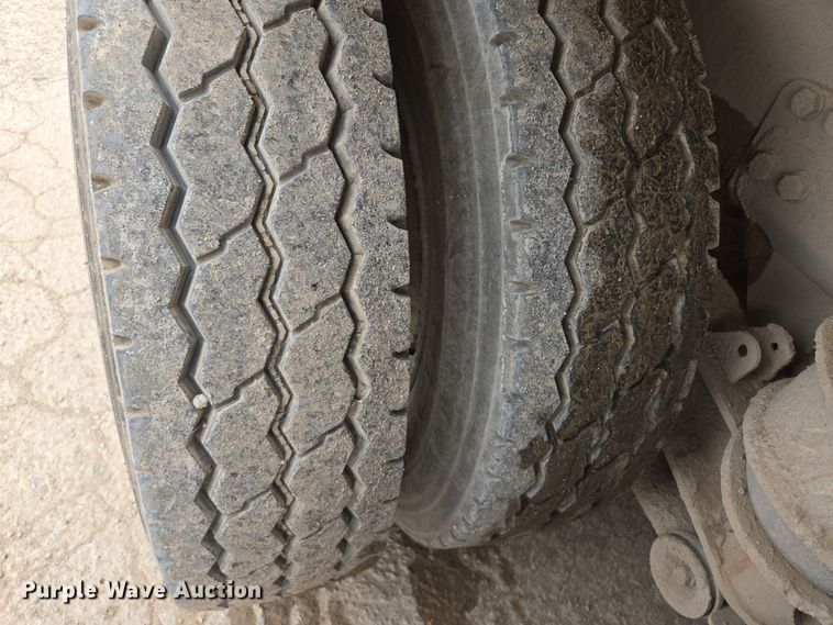 image for item DW1850 2009 Kenworth W900 ready mix truck