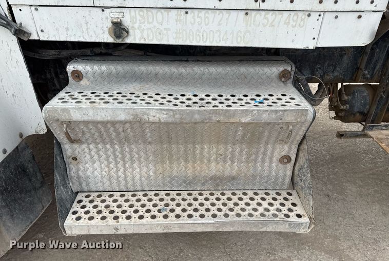 image for item DW1851 2009 Kenworth W900 ready mix truck